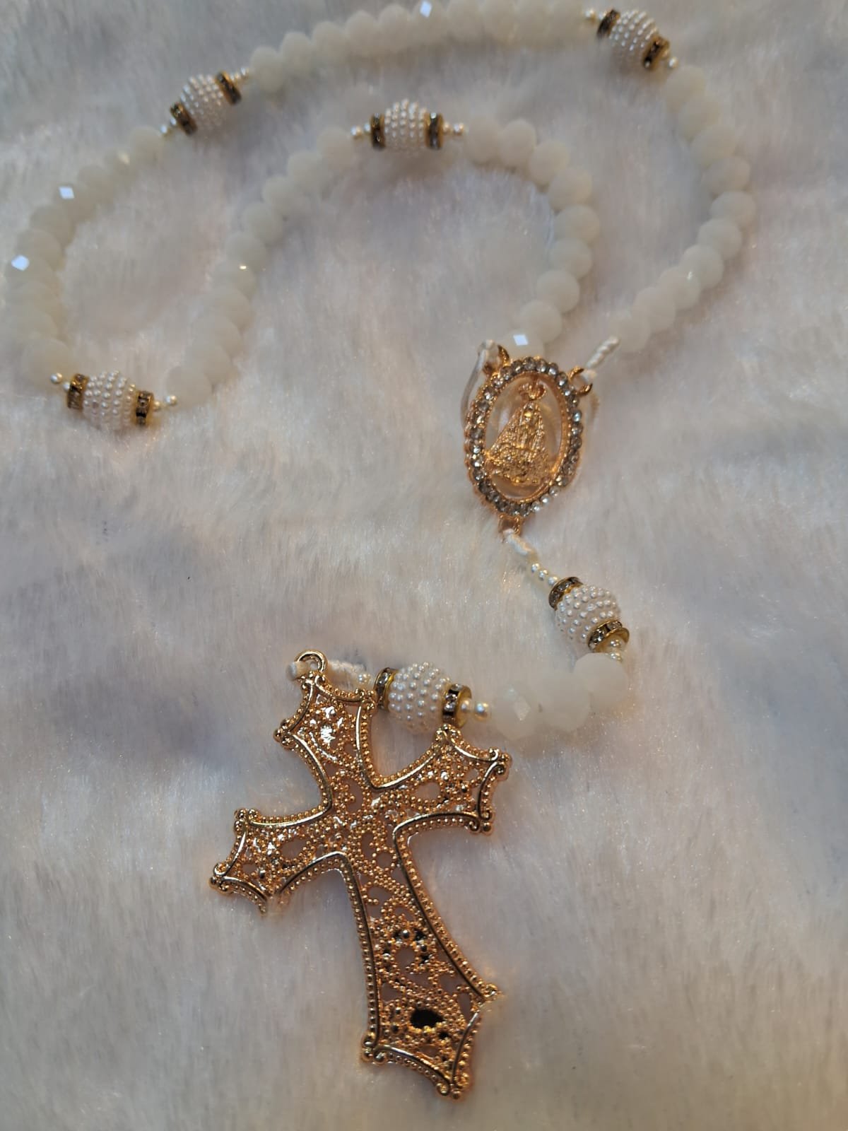 Terco Cristal P.N Framboesa Elos Trevo Aparecida Strass Cruz Vazada BRANCO - Imagem 3
