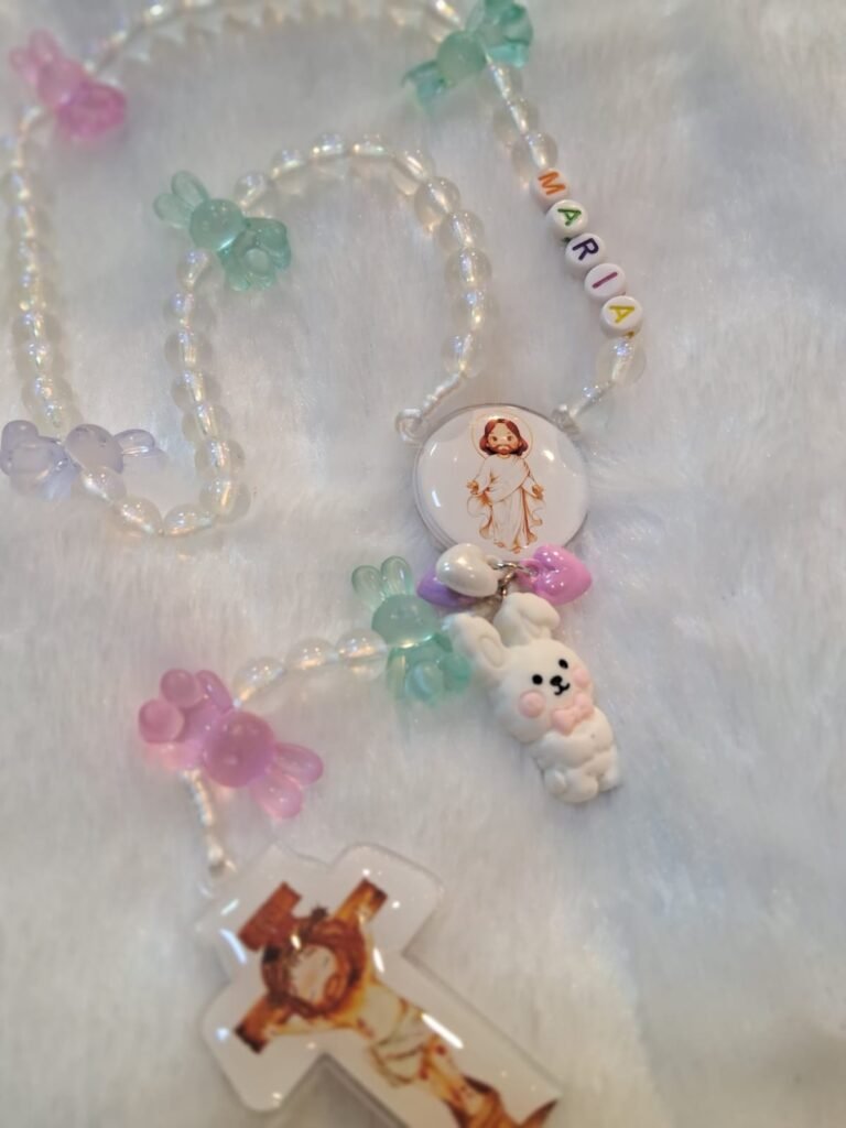 Terço INFANTIL LEITOSO 8MM, Coelhos